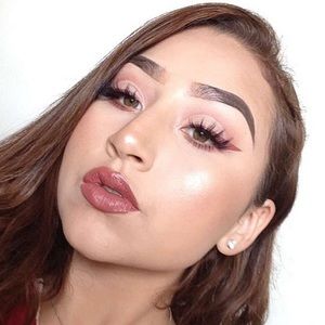 Meet your Posher, Maricruz